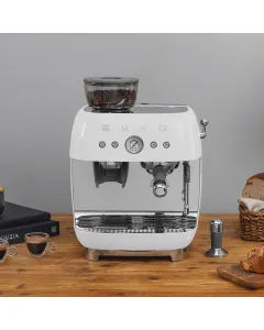 Smeg Espresso Coffee Machine With Built-in Grinder - White